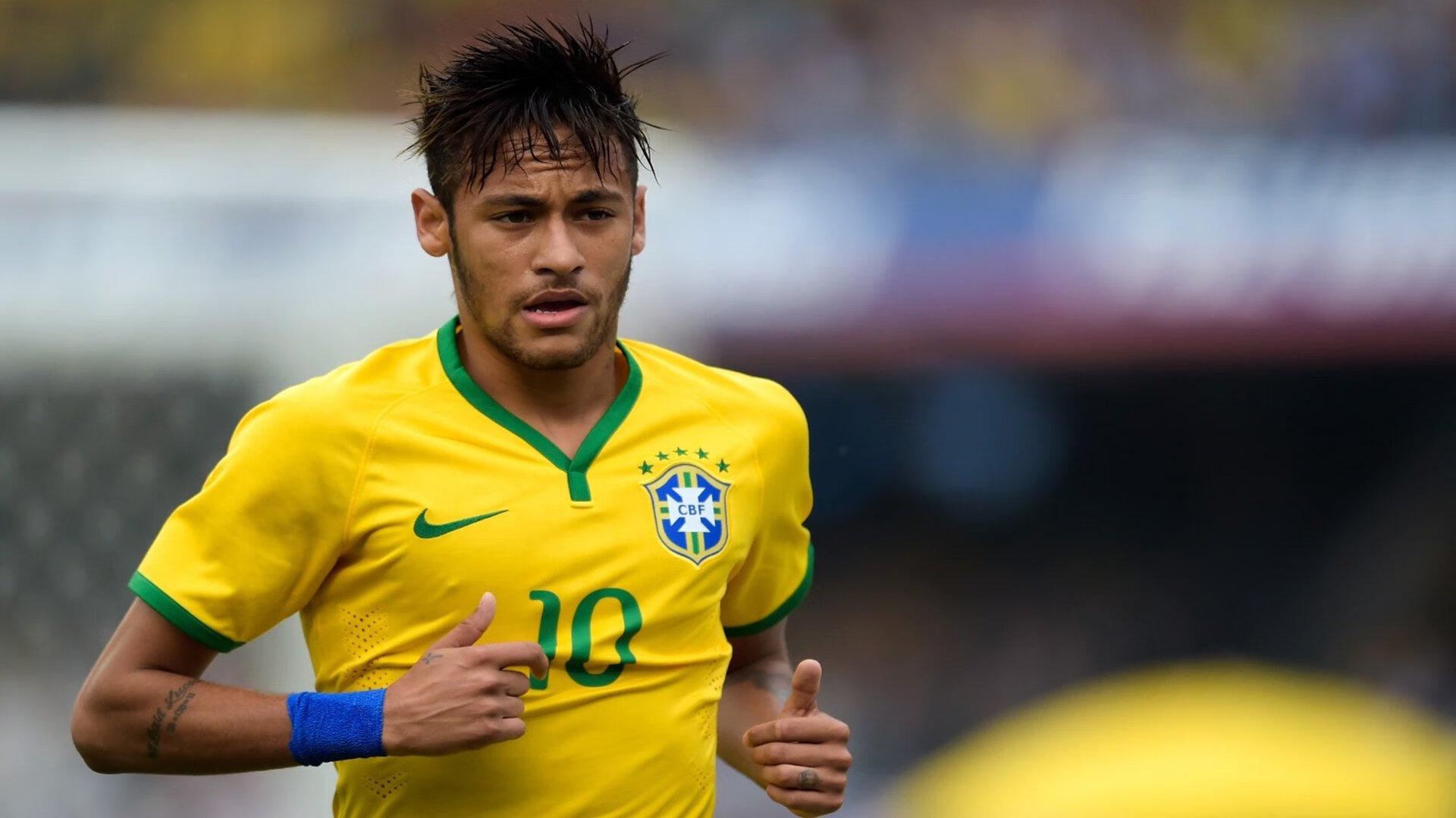 网红Speed造访巴黎圣日耳曼，沉浸式体验王子公园球场震撼氛围